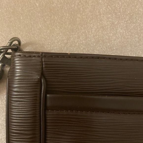 Louis Vuitton Salvanga Epi Leather Crossbody Clutch bag - Picture 7 of 13